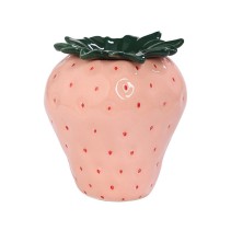 Dust-proof ashtray in a cute pinkish strawberry design