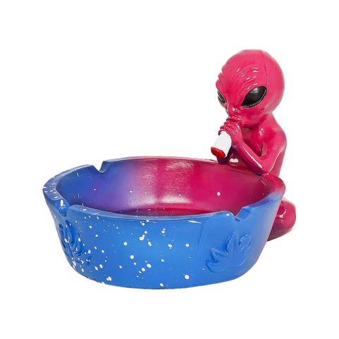 Alien-Themed Ashtray with Multiple Slots
