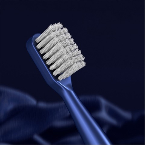 Deep-Cleaning & Whitening Electric Toothbrush
