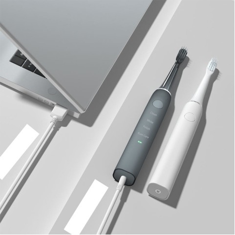 Convenient 3-Hour Fast-Charging Toothbrush