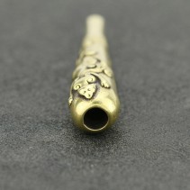 Vintage-style distressed-finish dual-use cigarette holder with filter