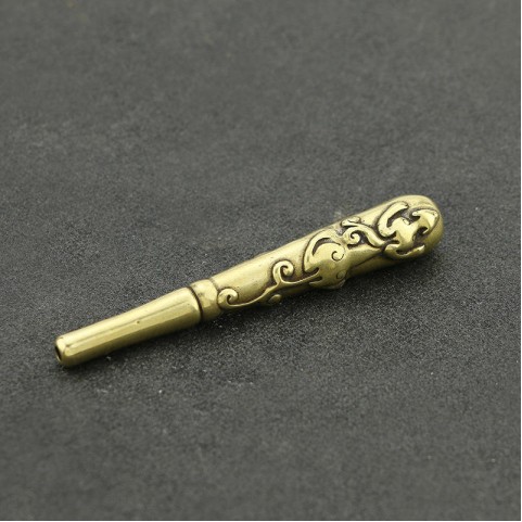 Vintage-style distressed-finish dual-use cigarette holder with filter