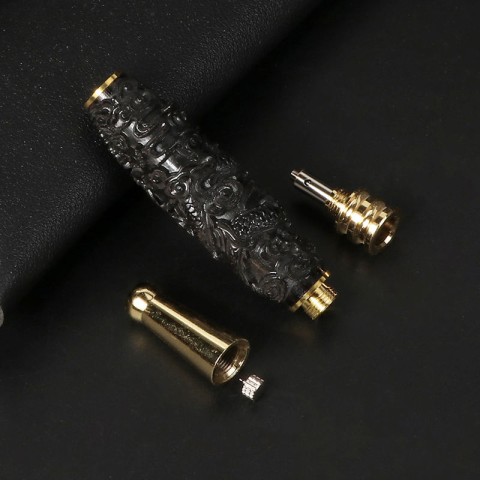 Premium-quality ebony cigarette holder with filter