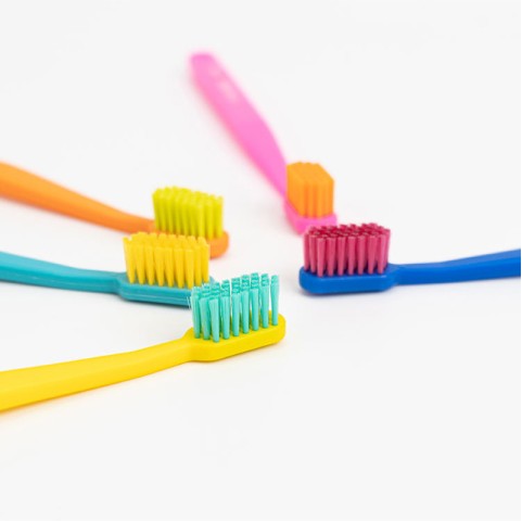 High-Quality Solid-Color Adult Toothbrush