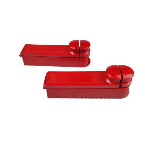 Portable red single-tube manual cigarette roller